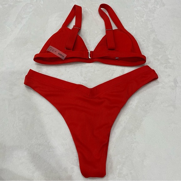 SHEIN Women’s High Cut Rib Triangle Top Padded Bikini Swimsuit - red, size M - Picture 5 of 8
